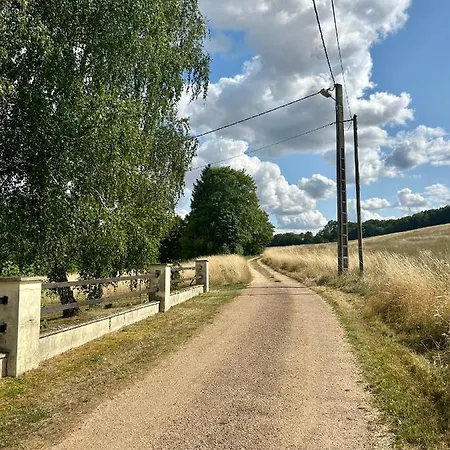 Le Nid Douillet Du Pays D'othe.